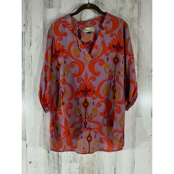Dreams of Hazel Blouse Size Medium 100% Silk Damask High Low Hem V-neck - Picture 1 of 8